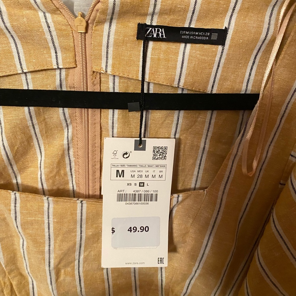 Super cute cutout Zara dress (NWT)